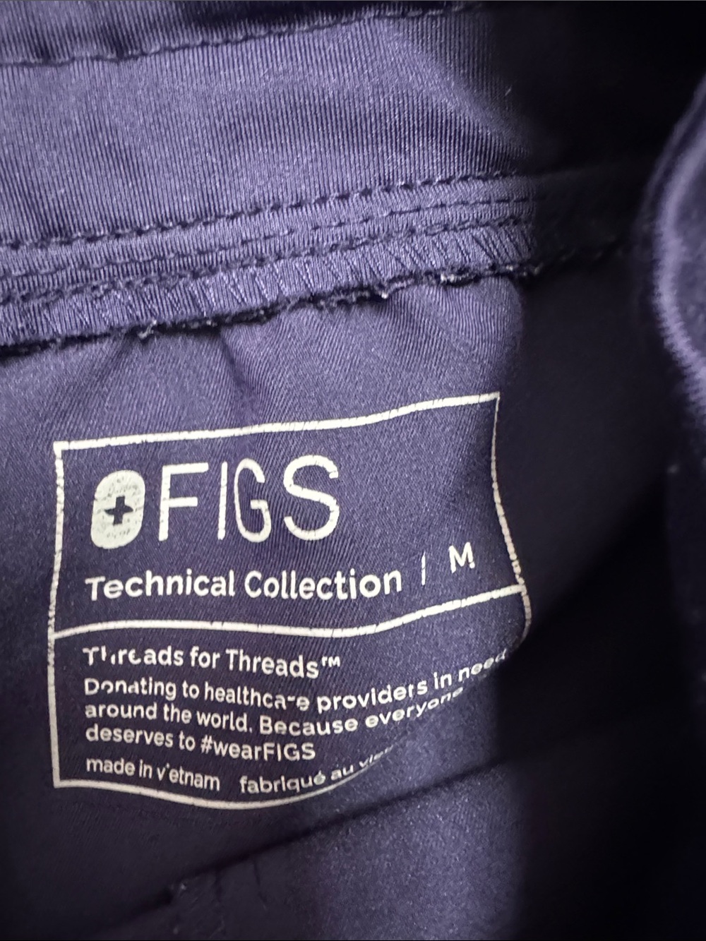 FIGS Zamora jogger scrub pants - Picture 3 of 4